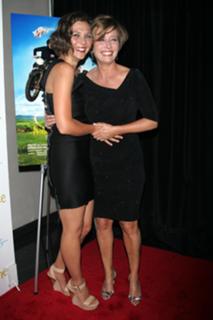 Emma Thompson feet photo thumbnail