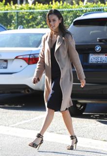 Jamie Chung feet photo thumbnail