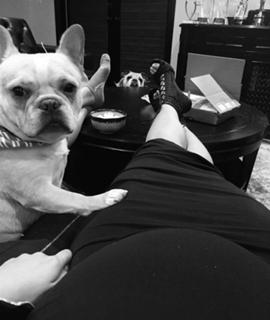 Chrissy Teigen feet photo thumbnail
