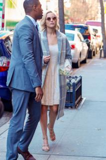 Jennifer Lawrence feet photo thumbnail