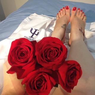 Jaqueline Mello feet photo thumbnail