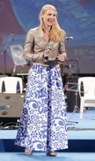 Claire Danes feet photo thumbnail