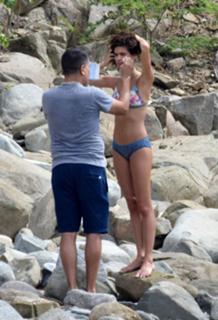 Sara Sampaio feet photo thumbnail