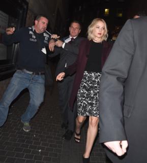 Jennifer Lawrence feet photo thumbnail