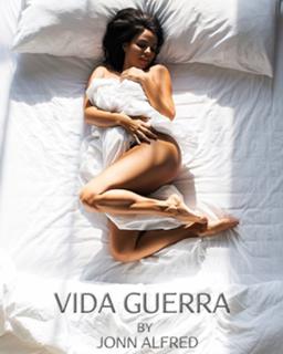 Vida Guerra feet photo thumbnail