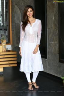 Disha Patani feet photo 3