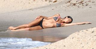 Sara Sampaio feet photo thumbnail