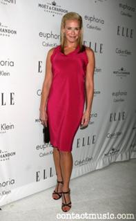 Chelsea Handler feet photo thumbnail