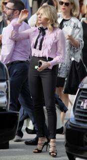Chloë Grace Moretz feet photo thumbnail