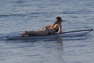 Olivia Wilde feet photo thumbnail