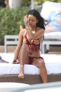 Karrueche Tran feet photo thumbnail