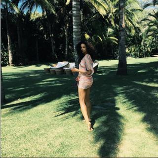 Ciara feet photo thumbnail