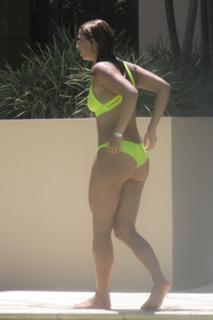 Ferne McCann feet photo thumbnail