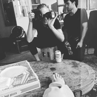 Katie Holmes feet photo thumbnail
