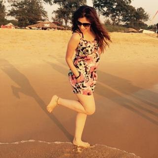 Raai Laxmi feet photo thumbnail