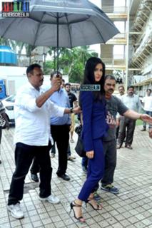 Katrina Kaif feet photo thumbnail