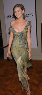 Kirsten Dunst feet photo thumbnail
