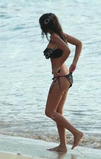 Michelle Keegan feet photo thumbnail