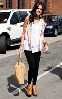 Michelle Keegan feet photo thumbnail