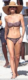 Bethenny Frankel feet photo thumbnail