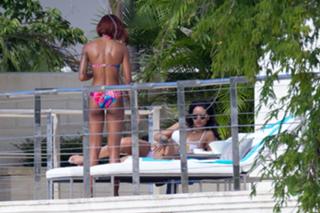 Rihanna feet photo thumbnail