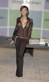 Victoria Beckham feet photo thumbnail
