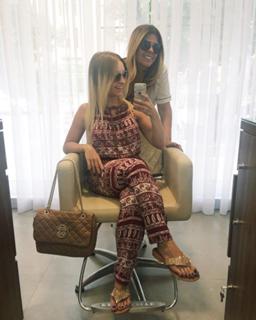 Carla Diaz feet photo thumbnail