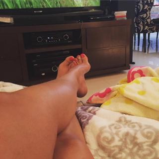 Karin Klemp feet photo thumbnail