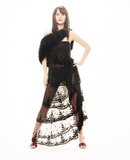 Zooey Deschanel feet photo 2