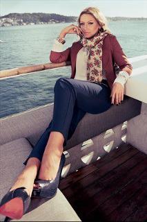 Hadise feet photo thumbnail