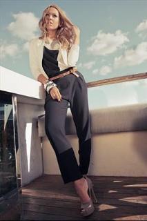 Hadise feet photo thumbnail