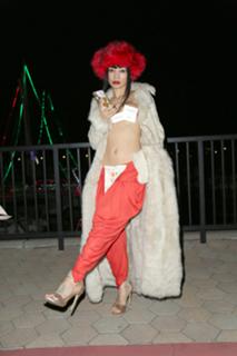 Bai Ling feet photo thumbnail
