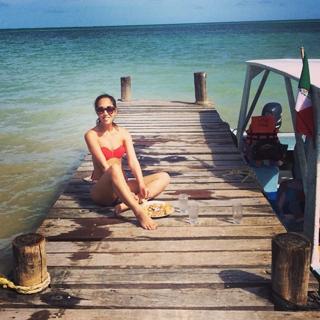 Myleene Klass feet photo thumbnail