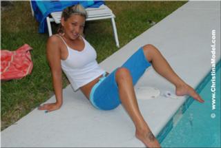 Christina Model feet photo thumbnail