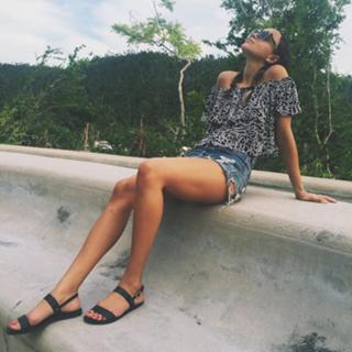 Ashley Madekwe feet photo thumbnail