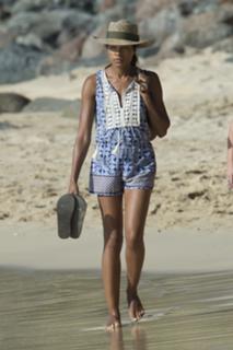Naomie Harris feet photo thumbnail