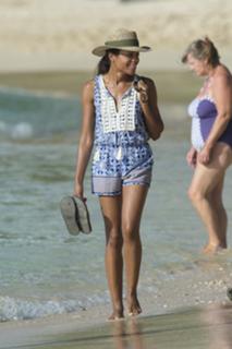 Naomie Harris feet photo thumbnail