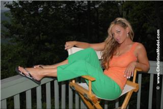 Christina Model feet photo thumbnail