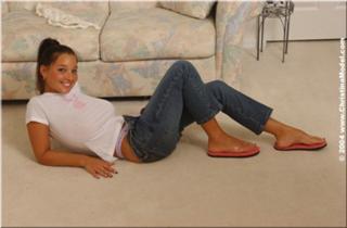Christina Model feet photo thumbnail