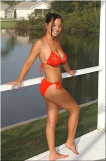 Christina Model feet photo thumbnail