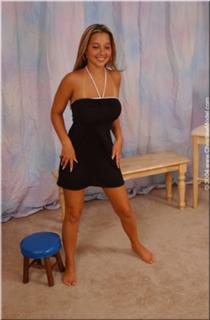 Christina Model feet photo thumbnail