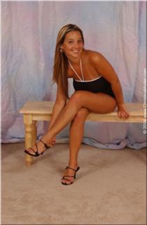 Christina Model feet photo thumbnail