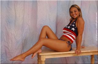 Christina Model feet photo thumbnail