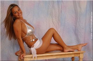 Christina Model feet photo thumbnail