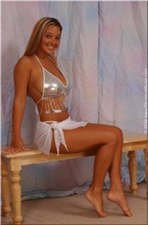 Christina Model feet photo thumbnail