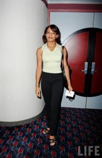 Luna Lauren Velez feet photo 3