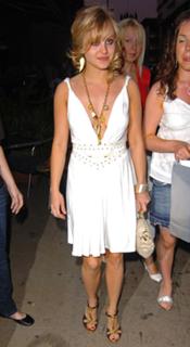 Tina O'Brien feet photo thumbnail
