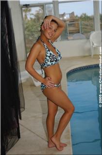 Christina Model feet photo thumbnail