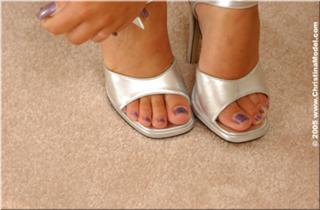 Christina Model feet photo thumbnail
