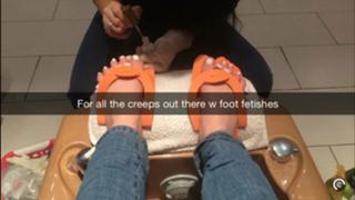 Jennette McCurdy feet photo thumbnail